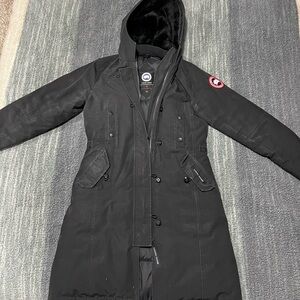 Canada Goose Women's Black Hooded XS Jacket